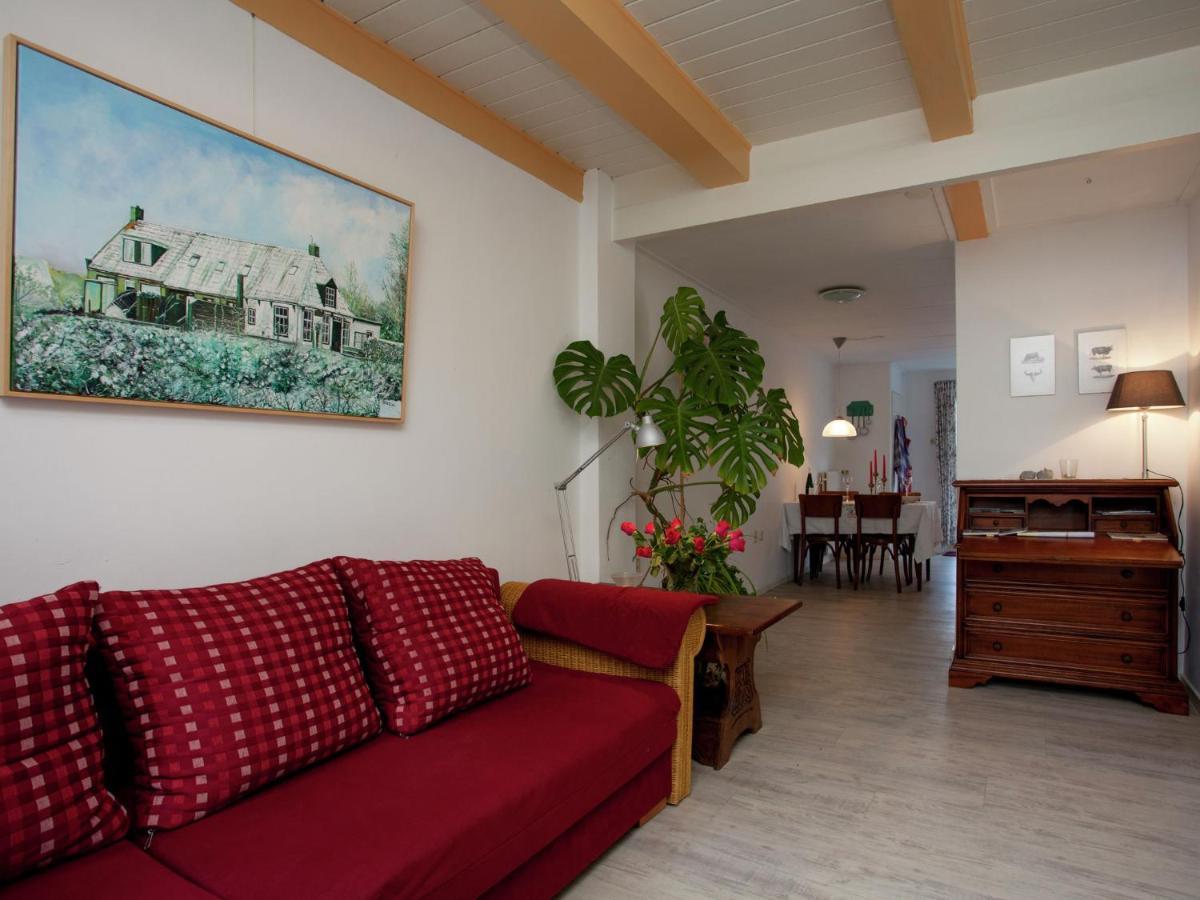 Fairytale Cottage In Nes Friesland With Garden Ngoại thất bức ảnh