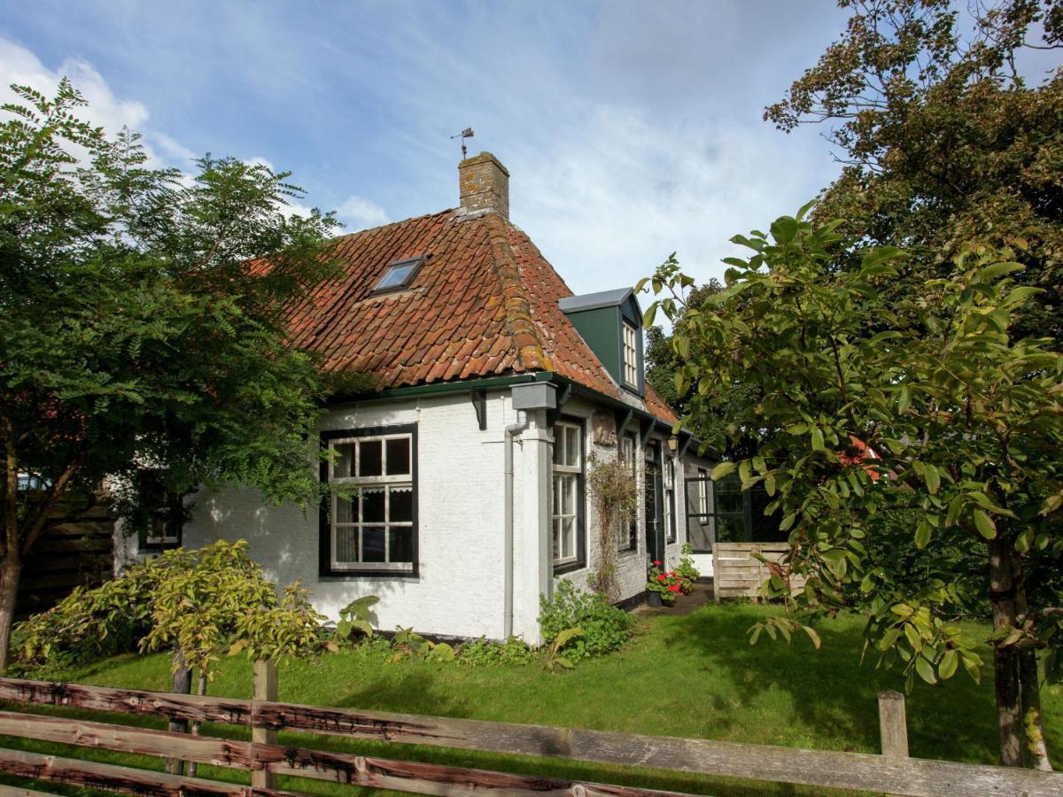 Fairytale Cottage In Nes Friesland With Garden Ngoại thất bức ảnh