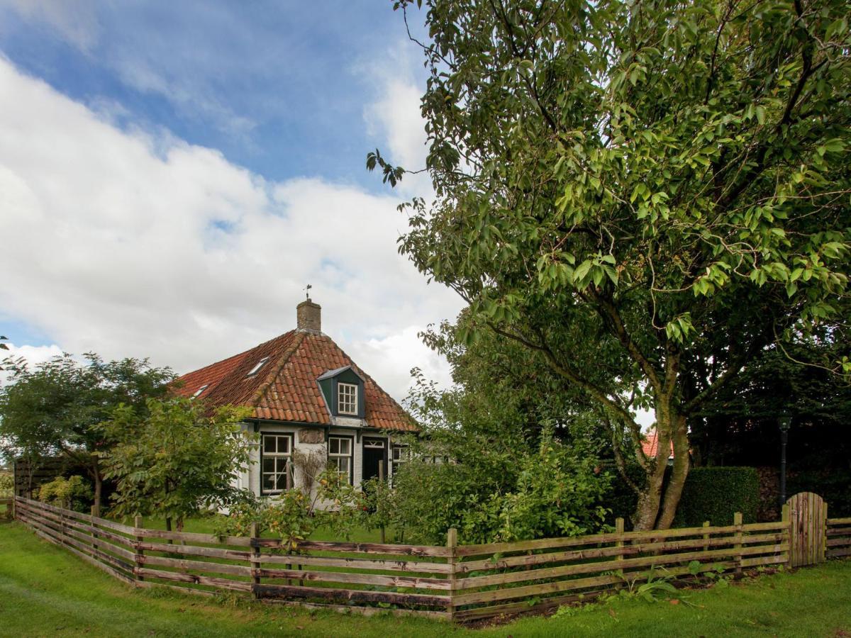 Fairytale Cottage In Nes Friesland With Garden Ngoại thất bức ảnh