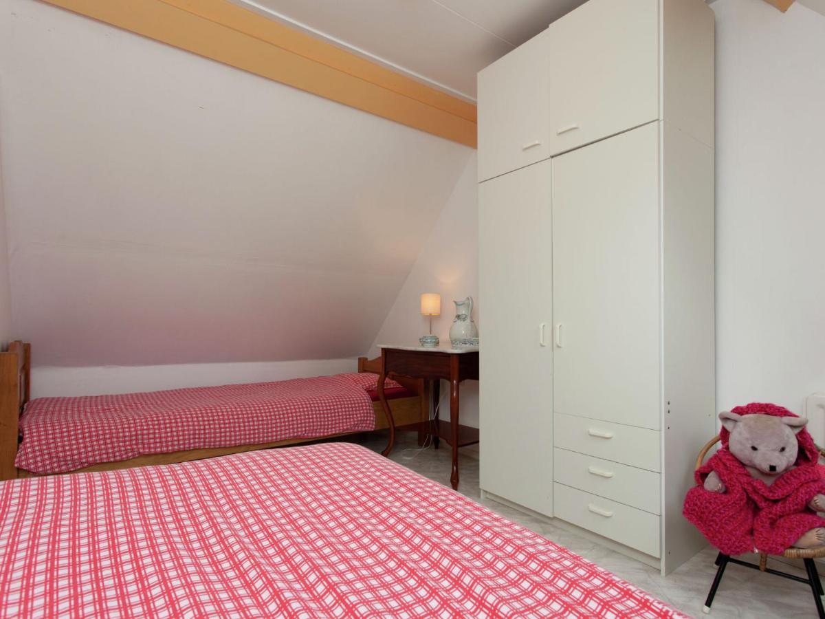 Fairytale Cottage In Nes Friesland With Garden Ngoại thất bức ảnh