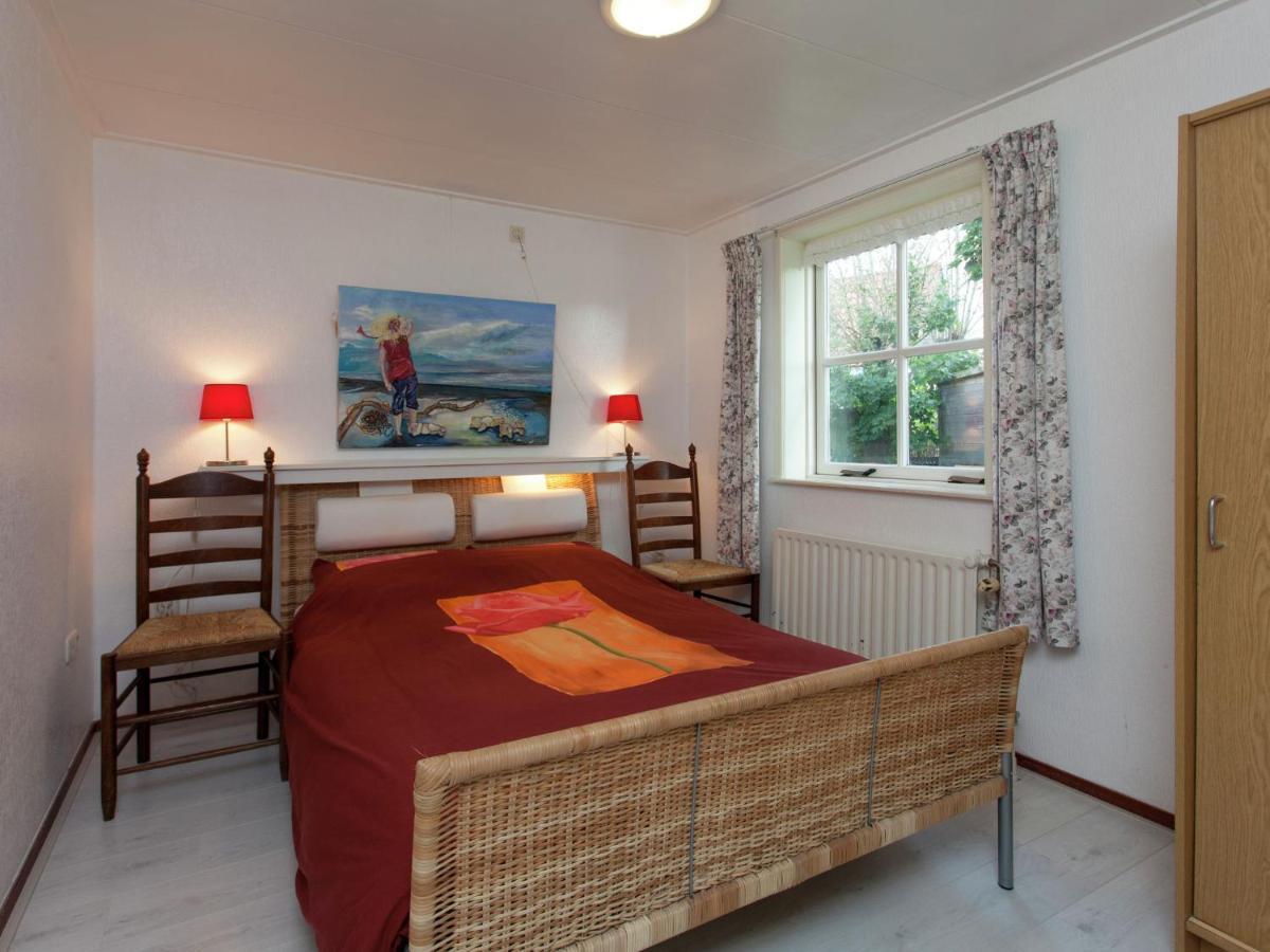 Fairytale Cottage In Nes Friesland With Garden Ngoại thất bức ảnh